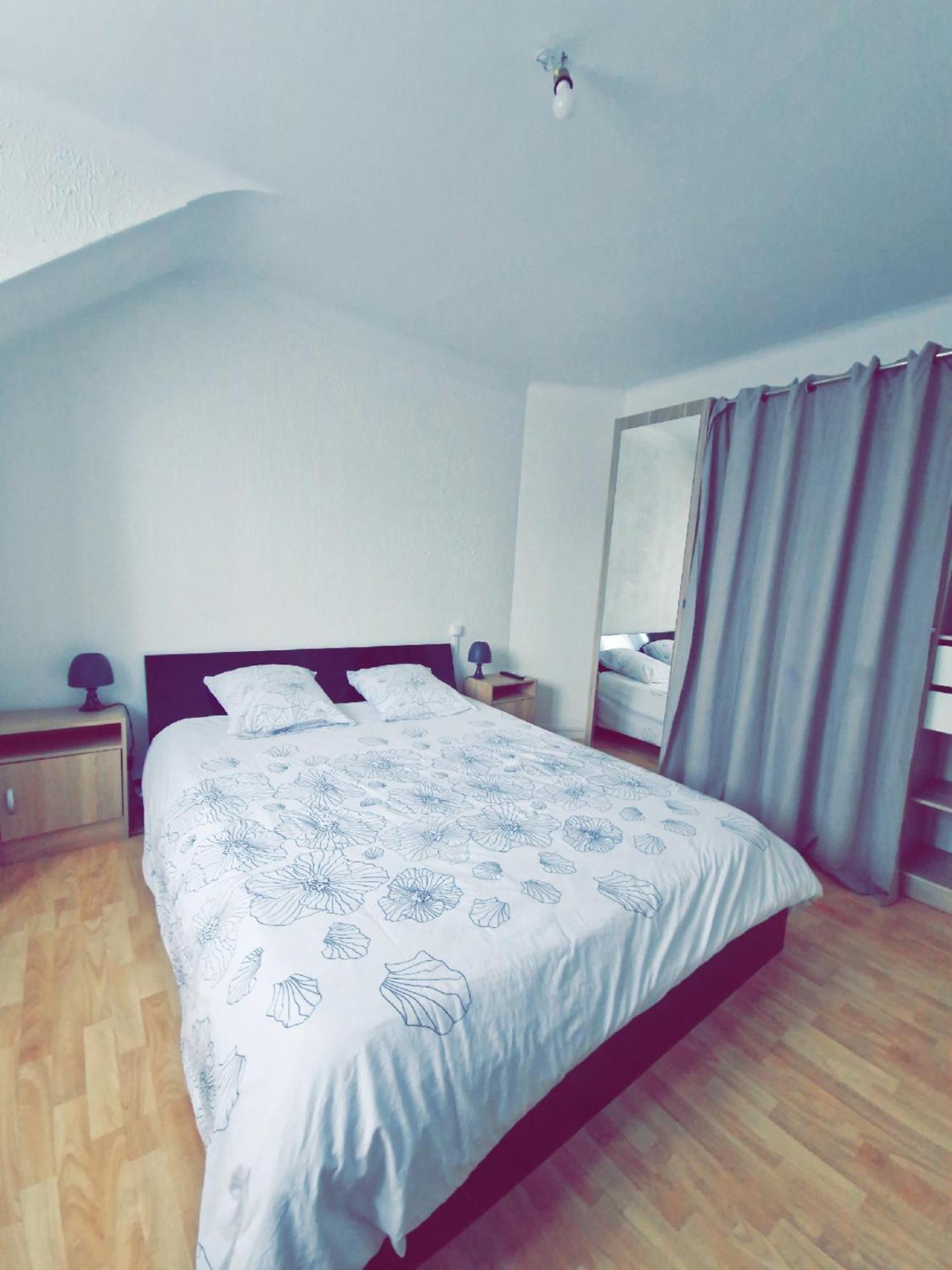 Apartamento Le Trinidad Troyes Exterior foto